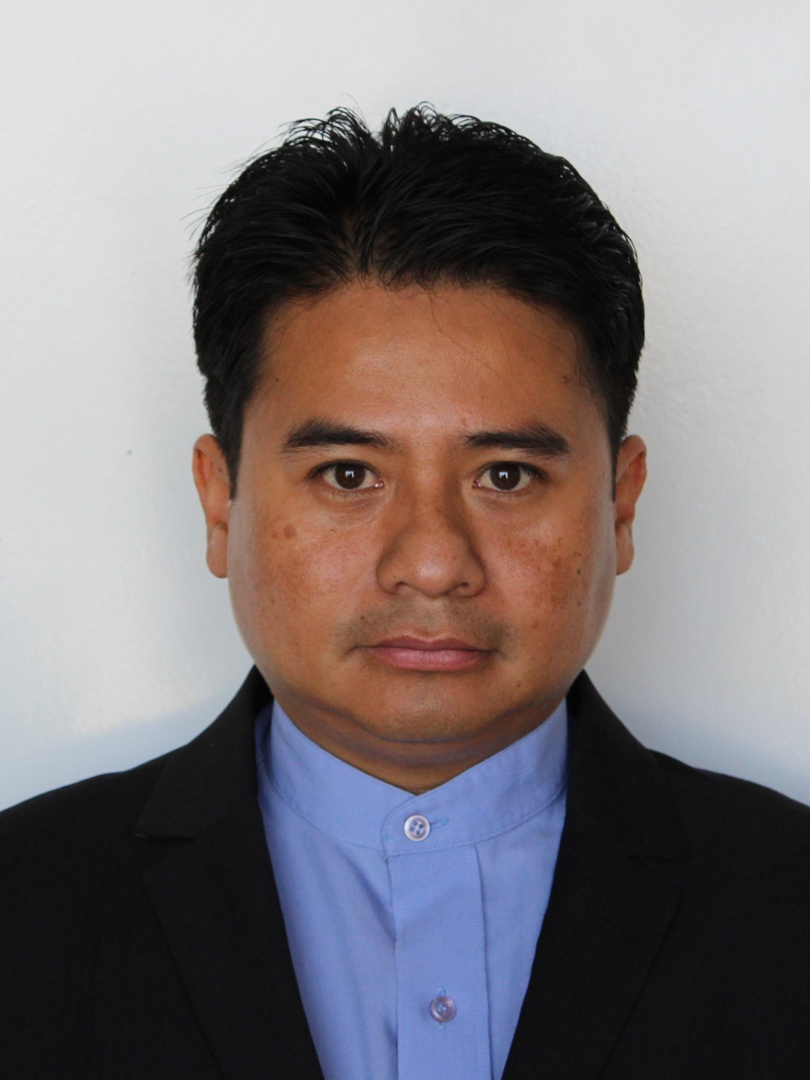 Dr. Asdrúbal López Chau